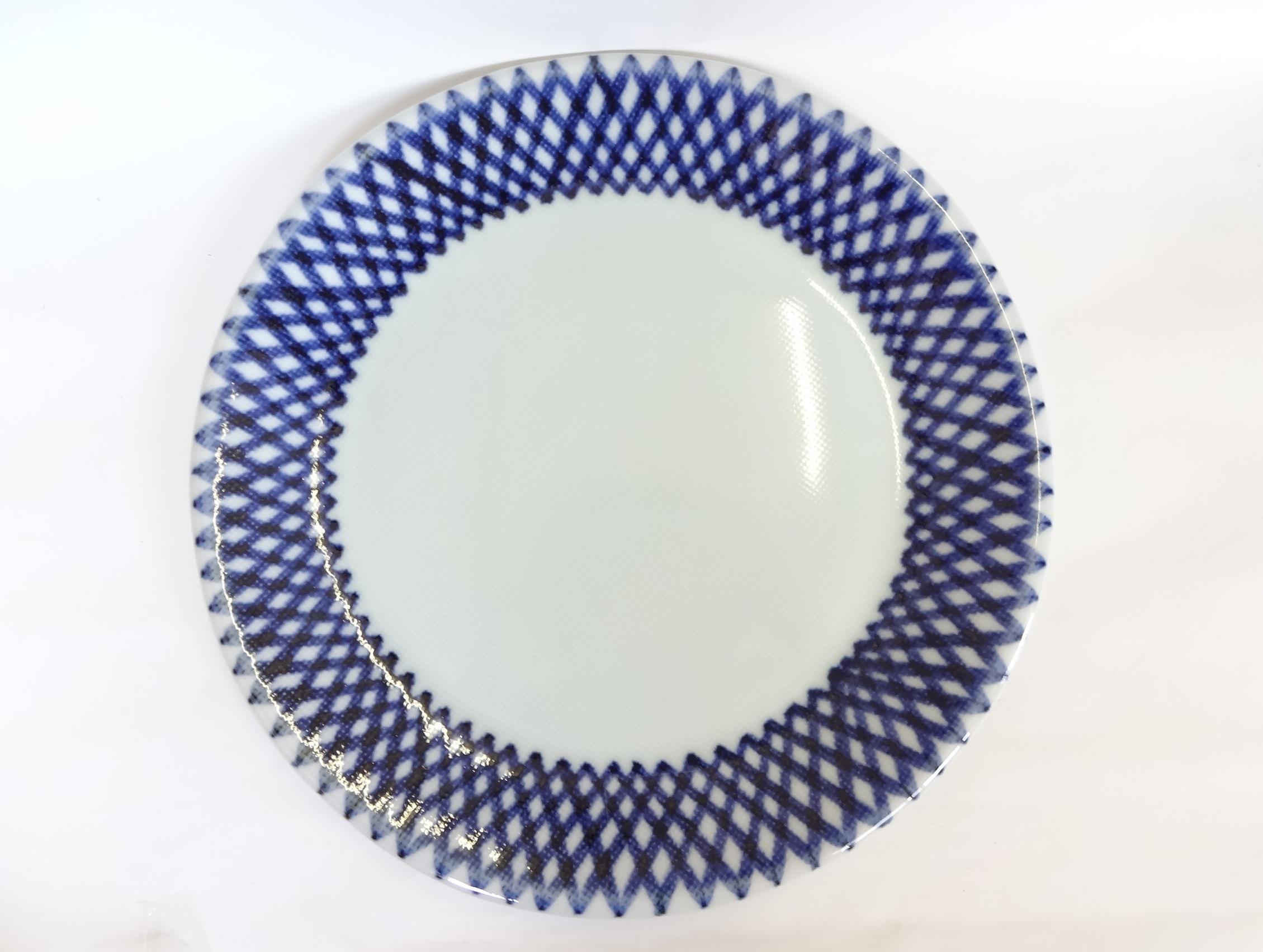 8.5寸丸布目皿 格子 | 砥部焼 梅山窯