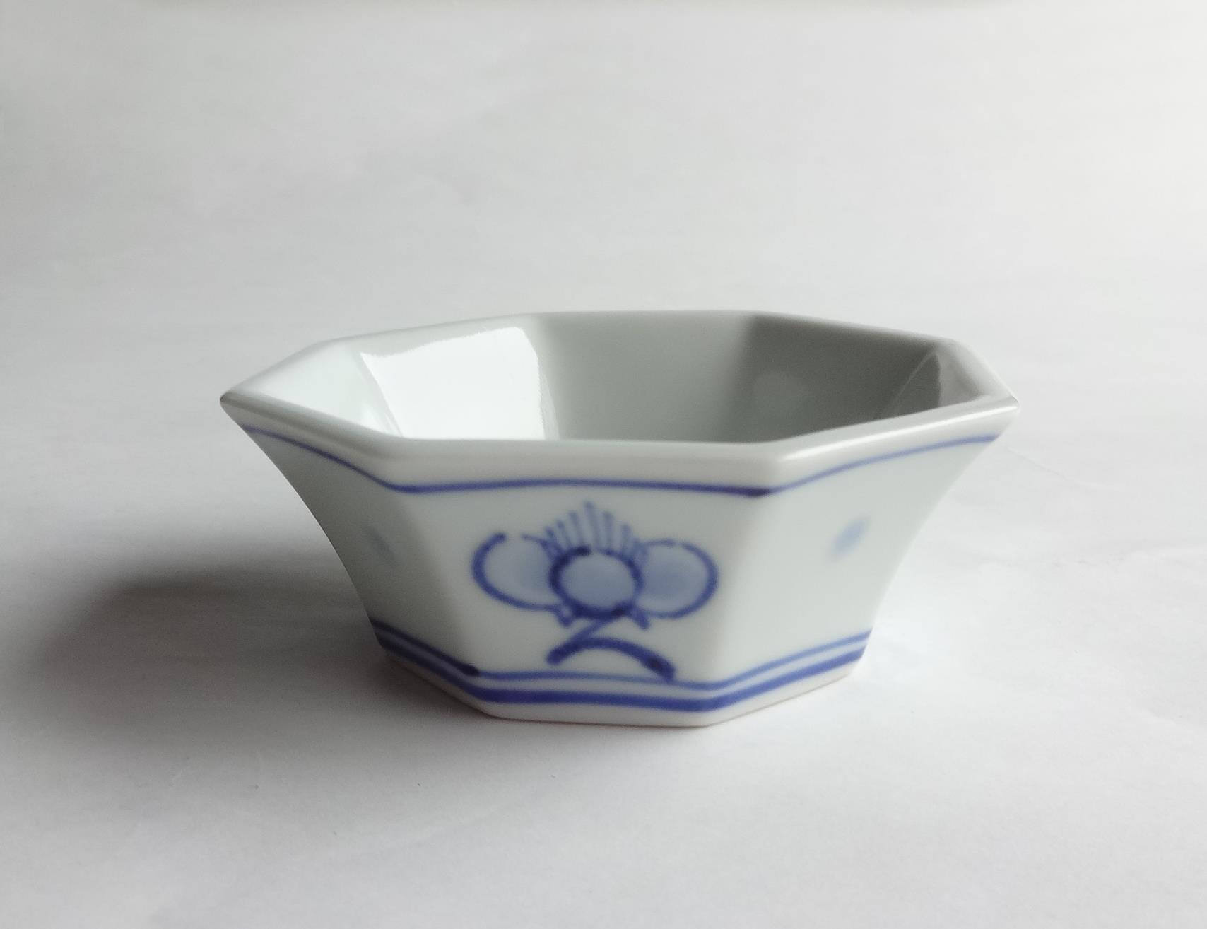良質  手作り陶器の小鉢 ― アーススぺックル5432（ポーリッシュ 工芸品