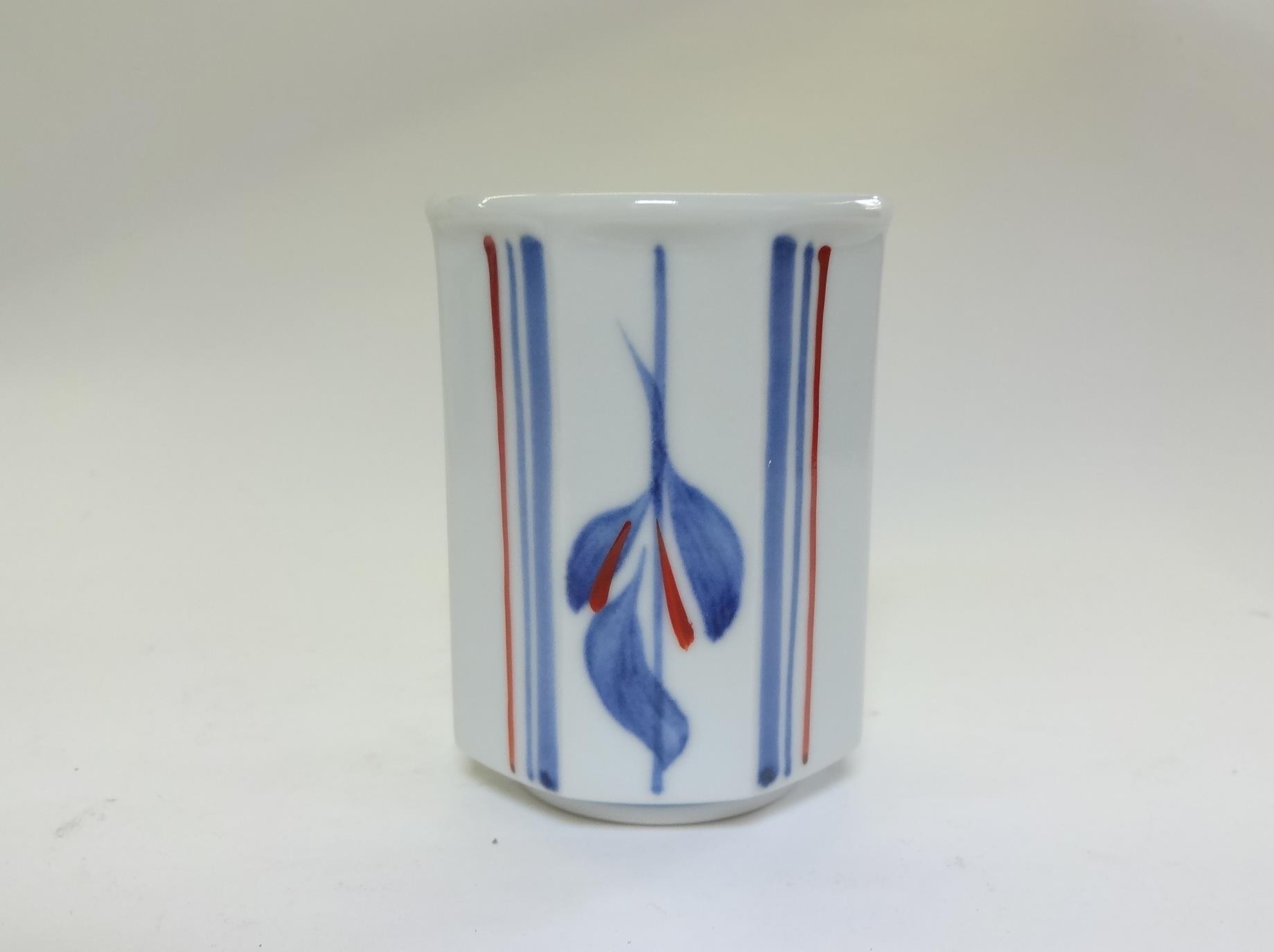 面取り湯呑 小 縦三つ葉 | 砥部焼 梅山窯