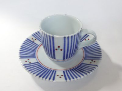 樽型コーヒー碗皿　十草三つ紋