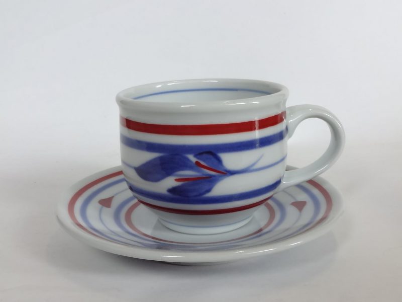 丸型コーヒー碗皿　赤線三つ葉