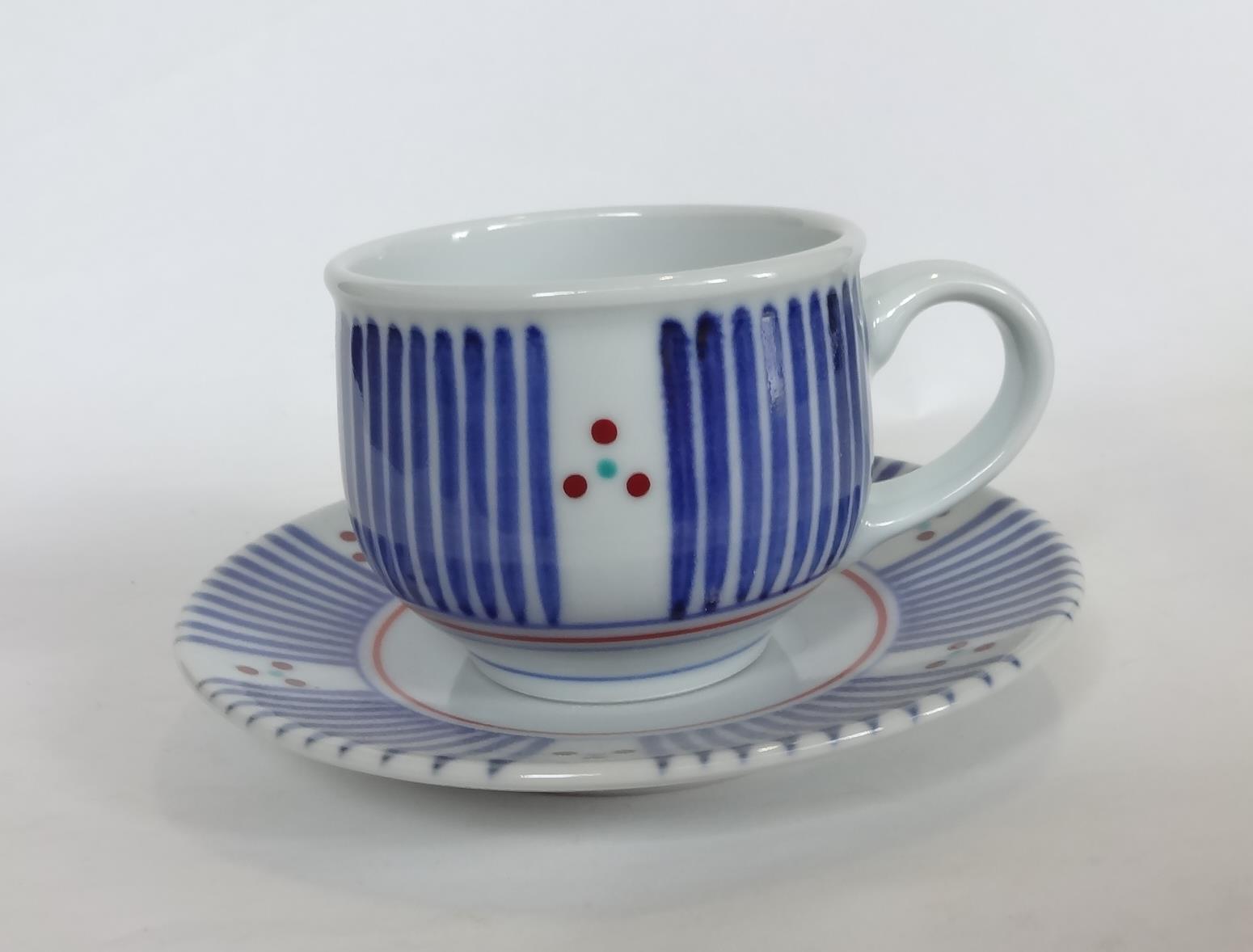 陶器製 丸型茶碗 ひび模様付き 緑色 陶器 丸型茶碗 ひび模様