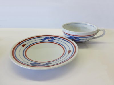 ティーカップ碗皿　赤線三つ葉