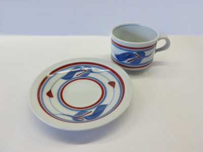 紅茶碗皿　縁付皿　赤線三つ葉