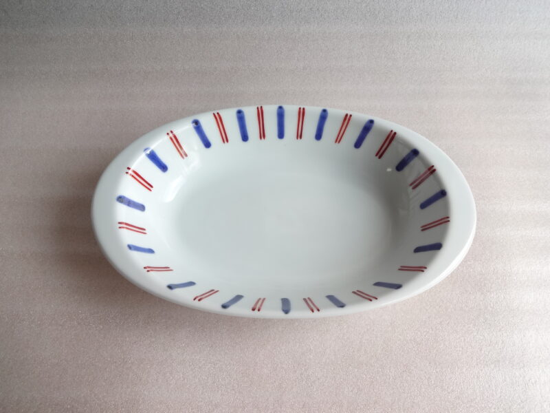 8.2寸楕円皿　呉須赤線