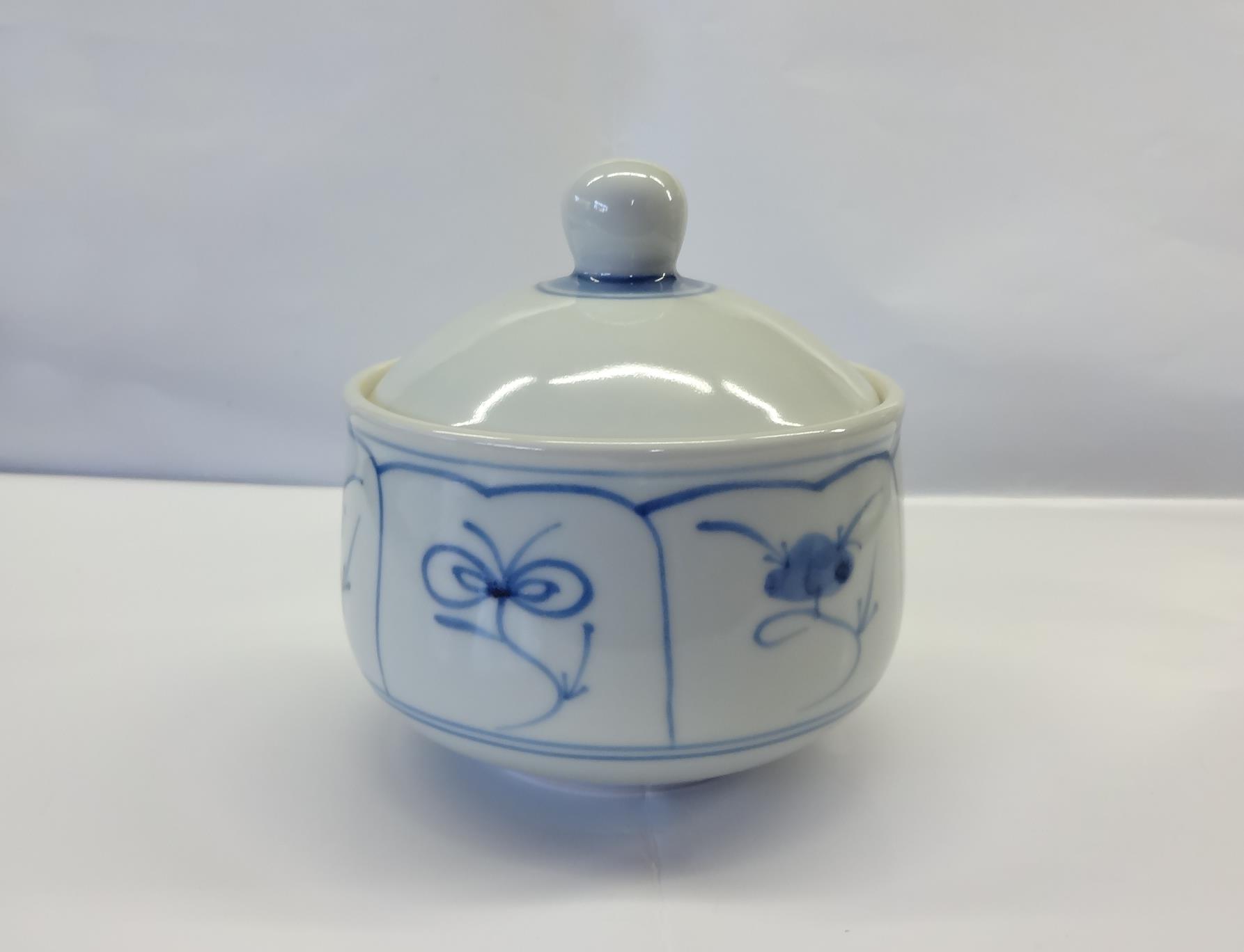 キャンディボウル型蓋物 なずな | 砥部焼 梅山窯