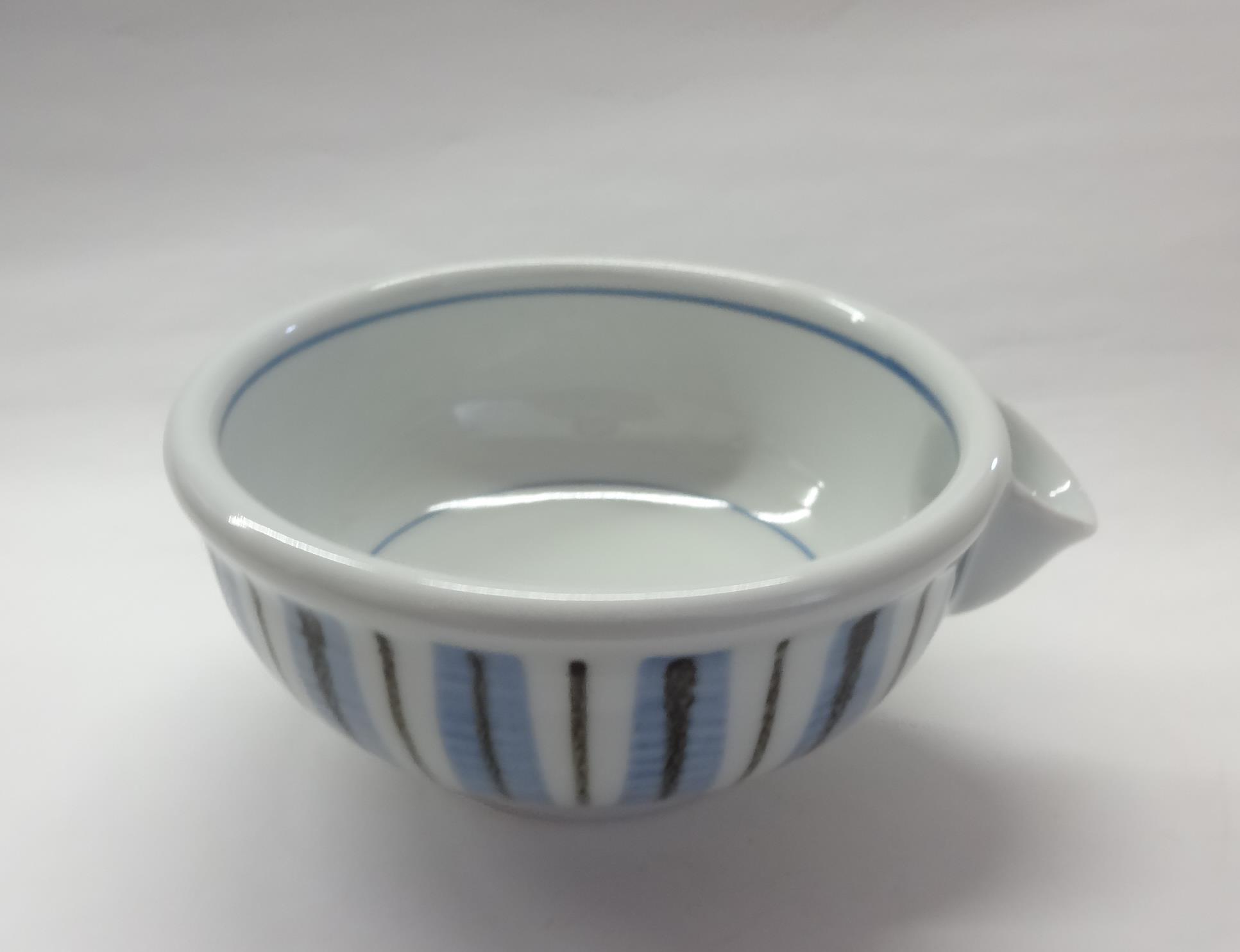 片口 豚口 鉄だみ呉須線 | 砥部焼 梅山窯