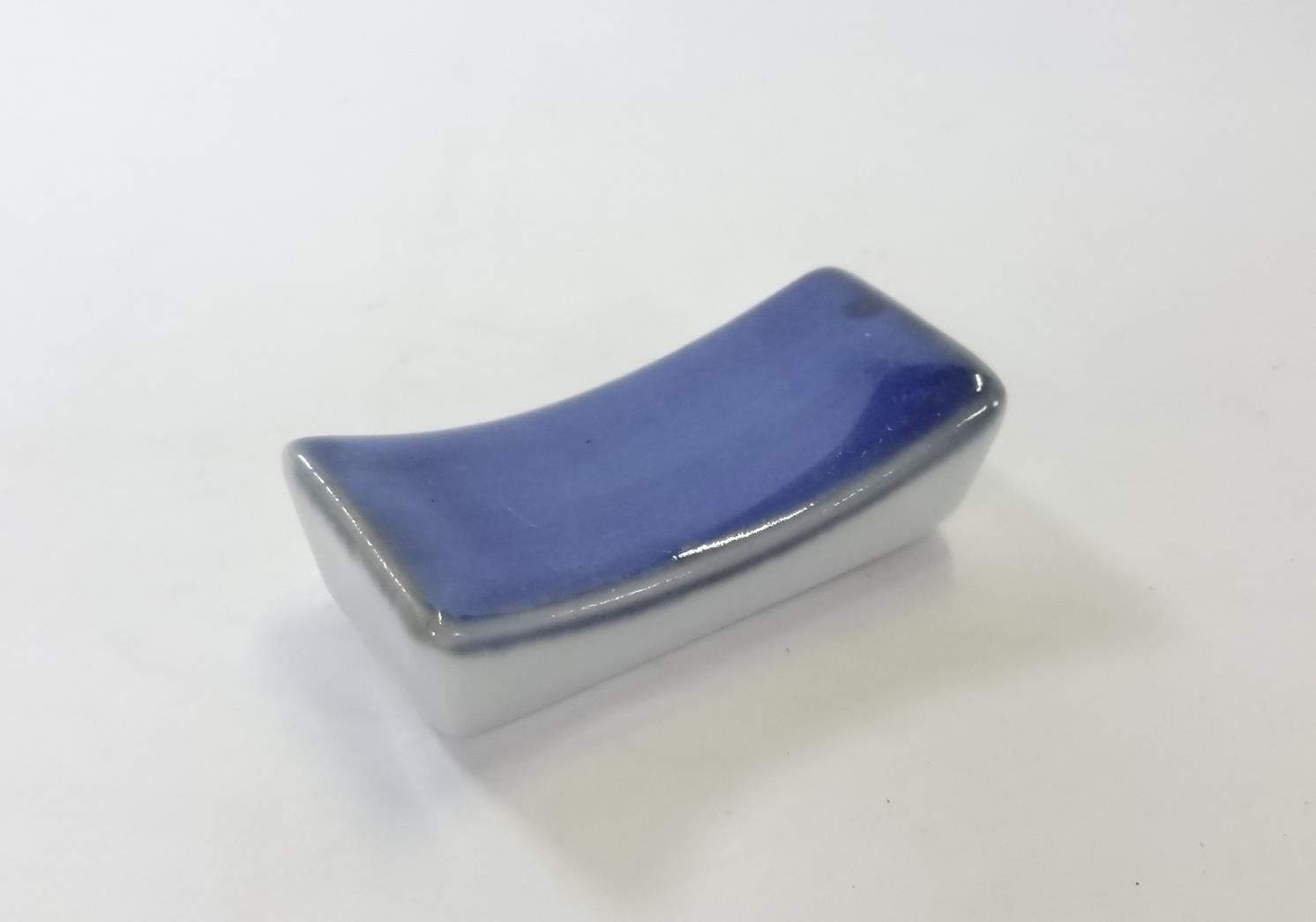 平箸置き 上呉須巻 | 砥部焼 梅山窯